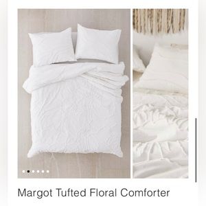 Urban outfitters Margot tufted floral duvet cover